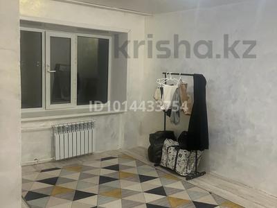 1-комнатная квартира · 31 м² · 5/5 этаж, Майкудук, 12й микрорайон 7 за 7.5 млн ₸ в Караганде, Алихана Бокейханова р-н