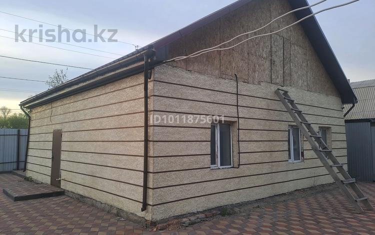 Отдельный дом · 3 комнаты · 90 м² · 2 сот., мкр Фёдоровка , Разрезовская за 25 млн ₸ в Караганде, Казыбек би р-н — фото 2