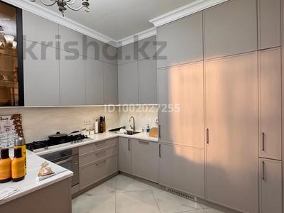 5-комнатная квартира · 200 м² · 2/2 этаж, мкр Юго-Восток, Мкр Гульдер 1 Таттимбета 5а за 110 млн 〒 в Караганде, Казыбек би р-н