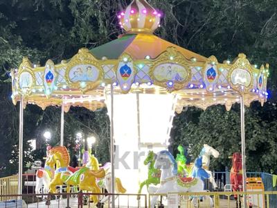 Карусель лошадки 12 мест · 10 м², бағасы: 6.5 млн 〒 в Актобе, мкр 11