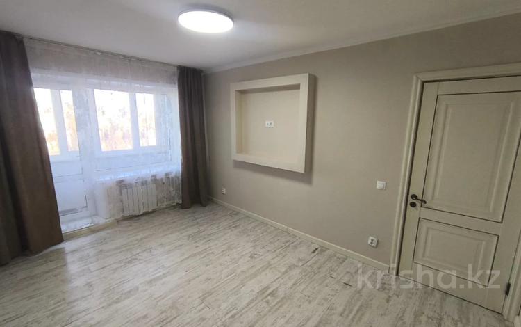 4-комнатная квартира · 70.3 м² · 5/10 этаж, мкр Юго-Восток, Строителей 25 — Остановка Универсам за 26.9 млн ₸ в Караганде, Казыбек би р-н — фото 11