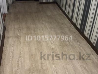 3-бөлмелі пәтер · 100 м² · 1/5 қабат, Папанина 36А, бағасы: 250 000 ₸ в Семее