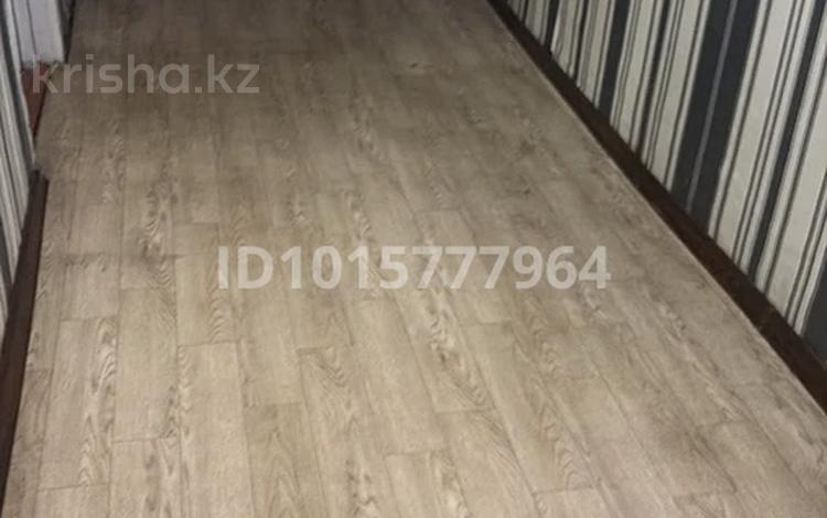 3-бөлмелі пәтер · 100 м² · 1/5 қабат, Папанина 36А, бағасы: 250 000 ₸ в Семее — фото 2