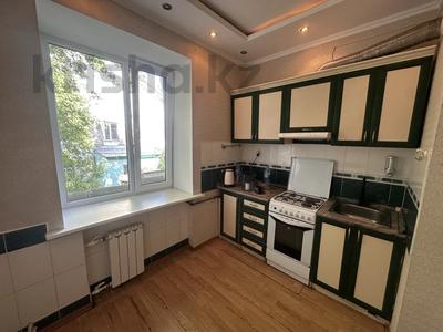 3-комнатная квартира · 60 м², Воинов Интернационалистов 2 за 26 млн ₸ в Караганде, Казыбек би р-н
