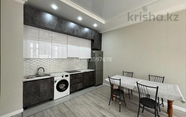 2-комнатная квартира · 49 м² · 2/4 этаж, мкр Акжар 3 за 300 000 ₸ в Алматы, Наурызбайский р-н — фото 2