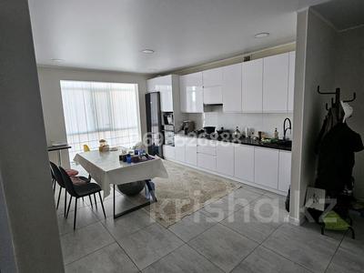 Аренда квартир в Западно-Казахстанской обл.: 2-комнатная квартира · 80 м² · 2/6 этаж · помесячно, Курмангалиева 4 — Остановка Депо за 230 000 〒 2-комнатная квартира · 80 м² · 2/6 этаж · помесячно, Курмангалиева 4 — Остановка Депо за 230 000 〒 в Уральске