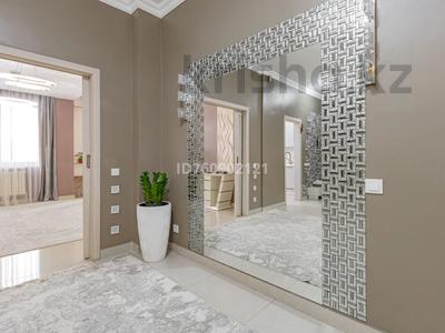 3-комнатная квартира · 150 м² · 7/18 этаж, Калдаякова 11 за 30 000 ₸ в Астане, Алматы р-н