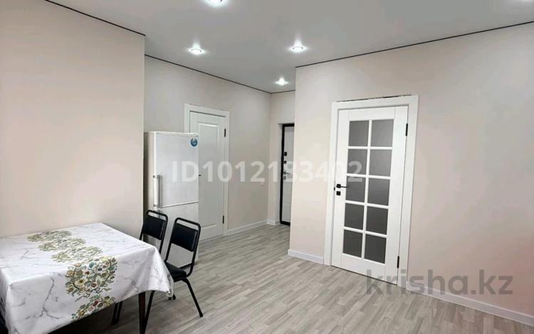 1-комнатная квартира · 39 м² · 8/8 этаж, Микрорайон 4 61/1 за 180 000 〒 в Конаеве — фото 2