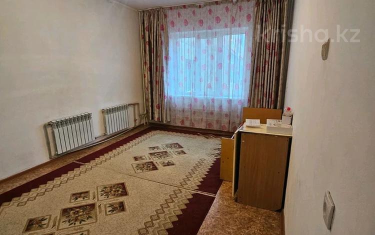 1-комнатная квартира · 36 м² · 4/5 этаж, мкр Аса 10 за 90 000 ₸ в Таразе — фото 2