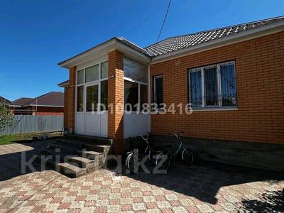 Отдельный дом · 5 комнат · 140 м² · 5 сот., Воинов Интернационалистов — ул. Малина и ул. Воинов за 59.5 млн 〒 в Уральске