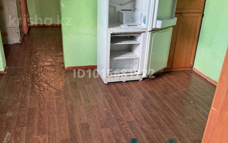 2-комнатная квартира · 100 м² · 1 этаж, мкр Турксиб, Акмолда батыр 17 — Возле жд вокзала за 50 000 ₸ в Таразе — фото 2