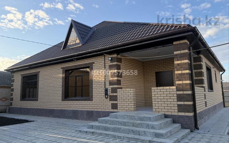 Отдельный дом · 4 комнаты · 155 м² · 8.8 сот., Дружбы за 118 млн 〒 в Костанае — фото 2