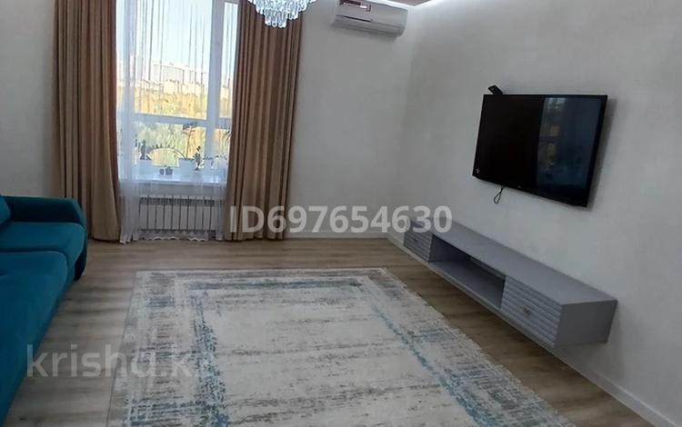 3-комнатная квартира · 90 м² · 6/9 этаж, Керей-Жанибек хандар 40 за 420 000 ₸ в Астане, Есильский р-н — фото 2
