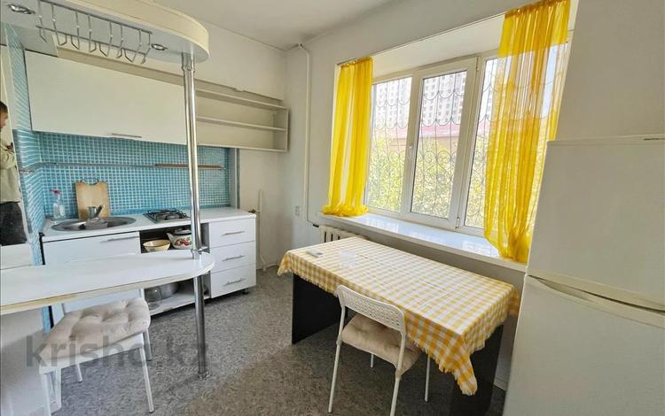 1-бөлмелі пәтер, 34 м², 5/5 қабат, Курмангазы — сейфулина, бағасы: 28.5 млн 〒 в Алматы, Алмалинский р-н — фото 2