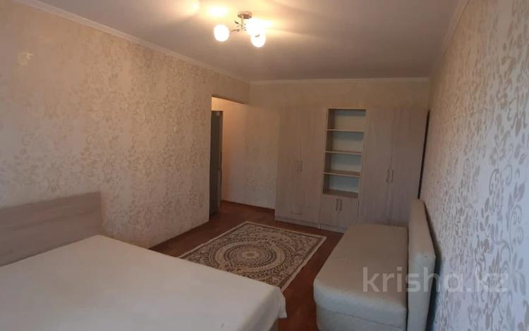 1-комнатная квартира, 31 м², 3/5 этаж, м-он Самал 34 А за 10.4 млн 〒 в Талдыкоргане — фото 2
