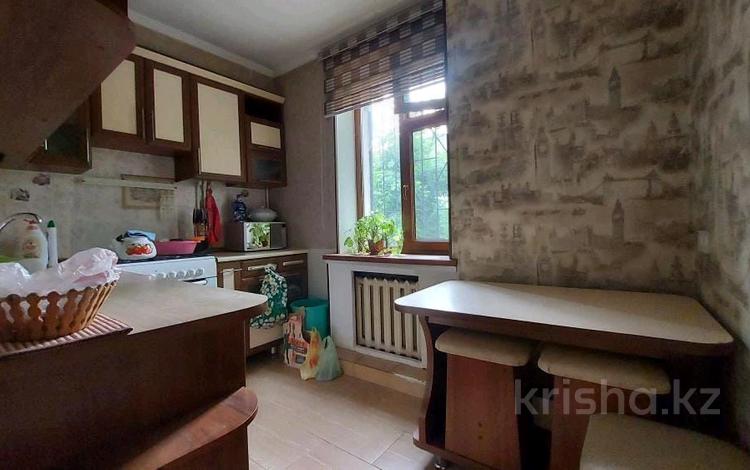 3-комнатная квартира · 70 м² · 1/2 этаж, Суворова — Химфарм завод за 15.5 млн ₸ в Шымкенте — фото 2