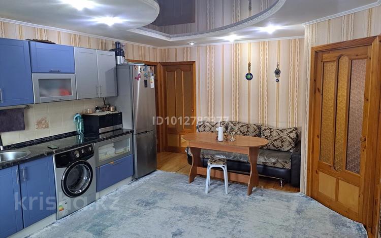3-бөлмелі пәтер · 69 м² · 4/5 қабат, 4-й мкр 28, бағасы: 130 000 ₸ в Актау — фото 2