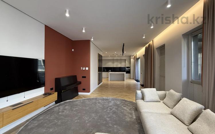 4-комнатная квартира · 200 м² · 1/3 этаж, Аль- Фараби 116/31-56 — Аль-Фараби - Есентай за 3.5 млн ₸ в Алматы, Медеуский р-н — фото 2