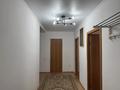 2-комнатная квартира · 63 м² · 1/5 этаж, 10 мкр 21 за 24 млн ₸ в Балхаше — фото 2