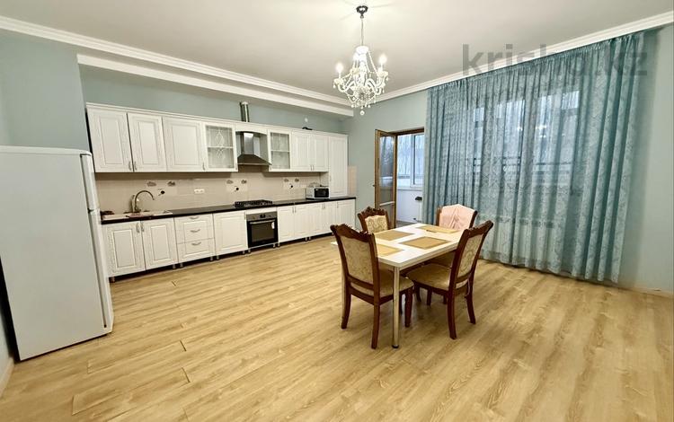 4-комнатная квартира · 185 м² · 1/4 этаж, Газизы Жубановой 39П — Центр города, рядом Народная канцелярия за 380 000 〒 в Актобе — фото 3