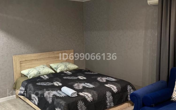 1-бөлмелі пәтер · 32 м² · 3/5 қабат, Бурова 49, бағасы: 2 500 ₸ в Усть-Каменогорске — фото 2
