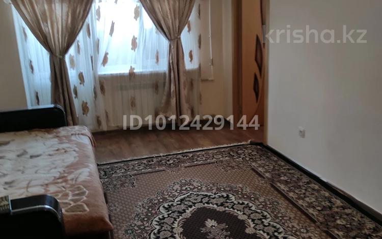 2-бөлмелі пәтер · 42 м² · 4/5 қабат, Султана Бейбарыса 25а — Напротив рынка Дина, бағасы: 150 000 ₸ в Атырау, мкр Привокзальный-3А — фото 2