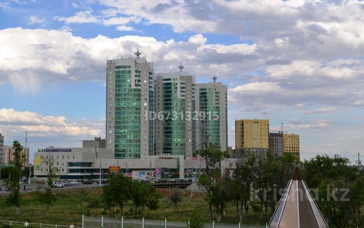 2-комнатная квартира · 90 м² · 25/25 этаж, мкр 11 112а — Абулхайыр хана за 20 000 〒 в Актобе — фото 23