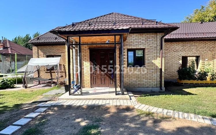 Отдельный дом · 4 комнаты · 205.5 м² · 18 сот., Мугалжар 29 за 200 млн ₸ в Астане, Есильский р-н — фото 2