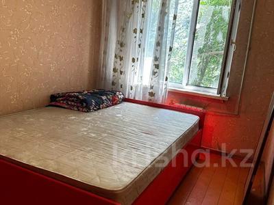 3-комнатная квартира · 60 м² · 4/5 этаж · помесячно, Туркенстанская 2/1 за 135 000 〒 в Шымкенте, Туран р-н