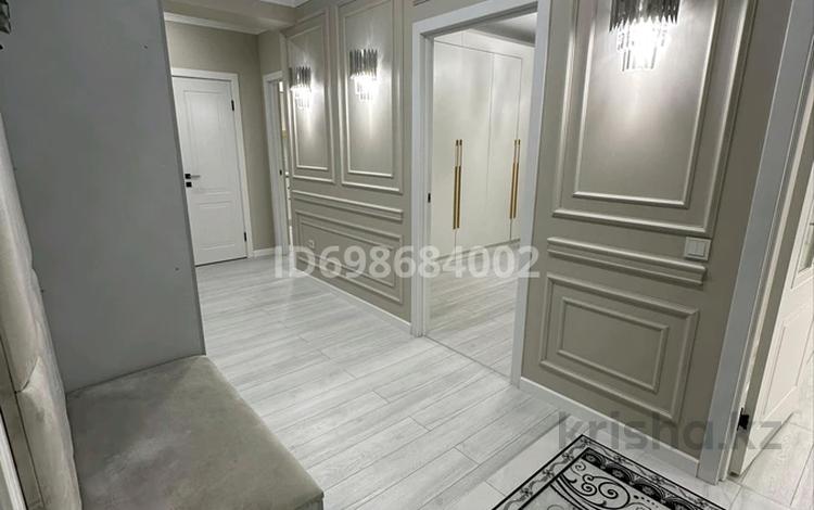 2-бөлмелі пәтер, 70 м², 2/10 қабат, мкр Сайран, Толе би 285/8 1 — Находится возле озера &quot;Сайран&quot;, бағасы: 45 млн 〒 в Алматы, Ауэзовский р-н — фото 2