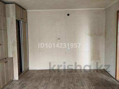 3-бөлмелі пәтер · 58 м² · 3/9 қабат, Жексенбаева 69 — Третья школа, бағасы: 16 млн ₸ в Уральске
