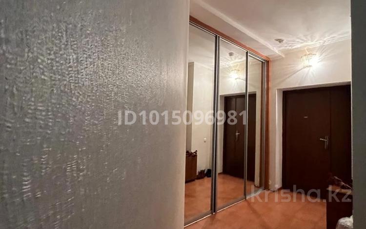 2-комнатная квартира · 75 м² · 5/36 этаж, Достык 5 за 47 млн ₸ в Астане, Есильский р-н — фото 2
