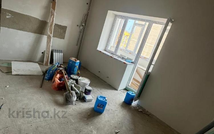 2-комнатная квартира · 81 м² · 4/5 этаж, мкр. Алтын орда, Саздинское лестничество за 27 млн ₸ в Актобе — фото 2