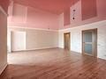 4-бөлмелі пәтер · 200 м² · 11/20 қабат, Абая 45/1, бағасы: 75 млн ₸ в Астане, р-н Байконур — фото 11