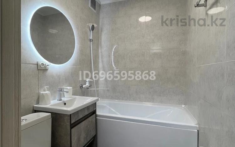 1-бөлмелі пәтер · 36 м² · 2/5 қабат, Абая 10, бағасы: 250 000 〒 в Балхаше — фото 2