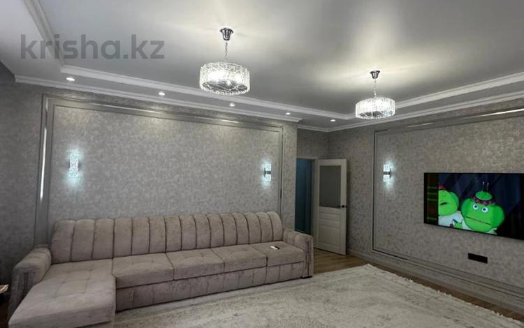 4-бөлмелі пәтер · 130 м² · 5/15 қабат, 17-ш/а. 54, бағасы: 65 млн ₸ в Актау, 17-й мкр — фото 2