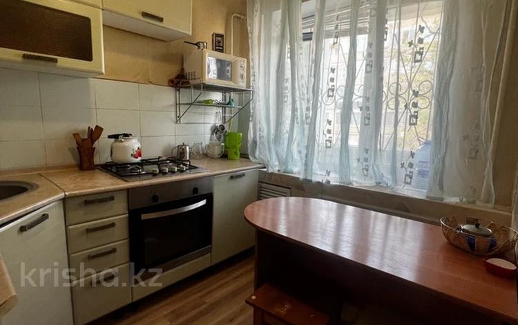 2-комнатная квартира, 50 м², 2/5 этаж помесячно, 4-й мкр 28