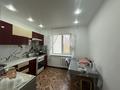 2-комнатная квартира · 52 м² · 8/9 этаж, мкр Северо-Восток 38 за 18 млн 〒 в Уральске — фото 11
