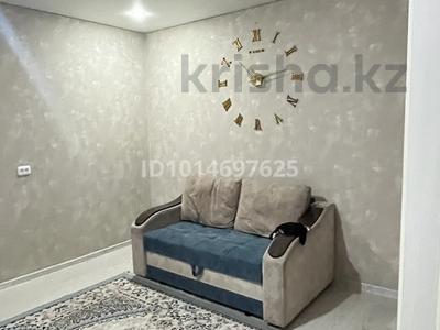 2-комнатная квартира · 46.2 м² · 1/5 этаж, Майкудук, 12й микрорайон 42 за 10 млн ₸ в Караганде, Алихана Бокейханова р-н