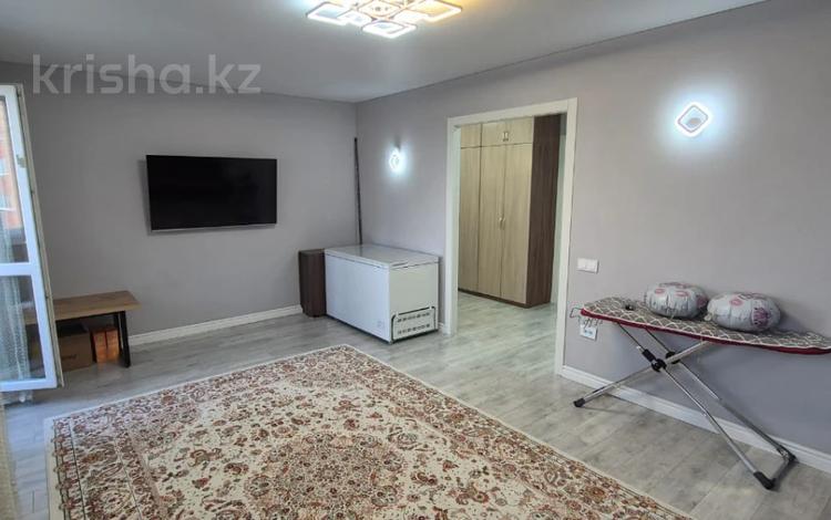 3-бөлмелі пәтер · 80 м² · 8/9 қабат, Юбилейный 2, бағасы: 34.5 млн ₸ в Костанае — фото 2