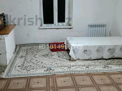 Жеке үй · 2 бөлме · 42.6 м² · 8 жүзд., Абай 103 — Школа Әсет Бейсоуова, бағасы: 12 млн ₸ в Жамбыл (Жамбылский район)