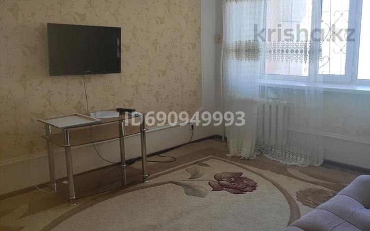 2-бөлмелі пәтер, 65 м², 5/9 қабат ай сайын, Б. Момышулы 4, бағасы: 200 000 〒 в Астане, Алматы р-н — фото 2