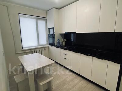 4-комнатная квартира · 88 м², мкр 11, аз наурыз — 9 школа за 17.7 млн ₸ в Актобе