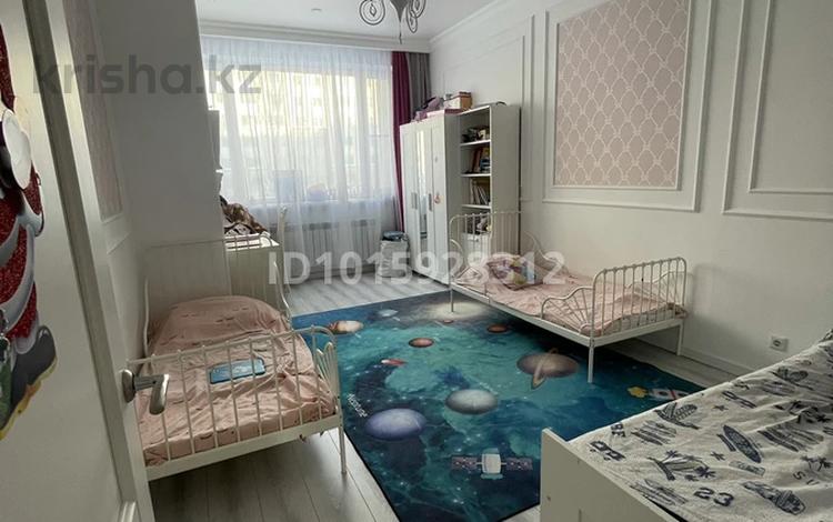 3-бөлмелі пәтер · 106 м² · 2/10 қабат, Керей, Жәнібек хандар 28, бағасы: 600 000 ₸ в Астане, Есильский р-н — фото 6