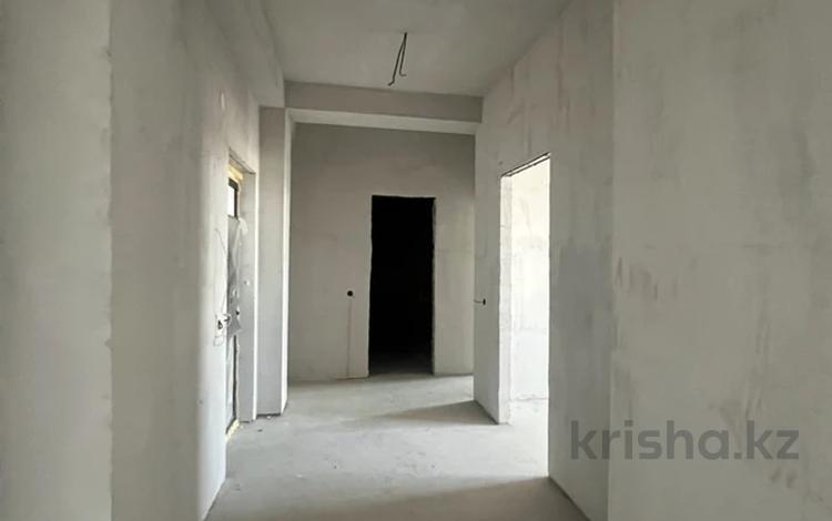 2-комнатная квартира · 68 м² · 6/9 этаж, мкр Нурсая, Султан Бейбарыс 437 за 25 млн ₸ в Атырау — фото 2