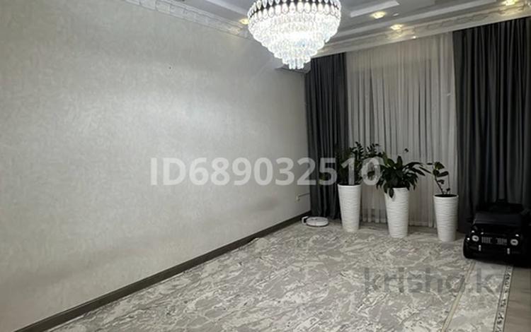 3-комнатная квартира · 95 м² · 5/5 этаж, мкр. Алтын орда, Мкр. Батыс-2 64 — Алия Молдагулова за 35.5 млн ₸ в Актобе — фото 11