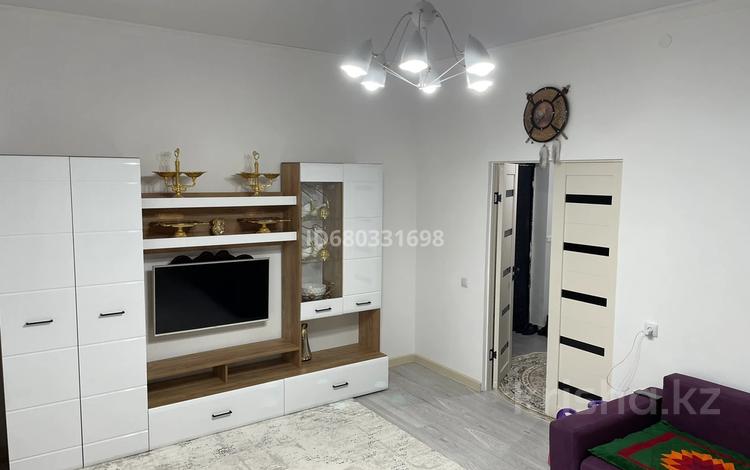 1-бөлмелі пәтер, 50 м², 9/9 қабат ай сайын, Туран 46а — Орынбор, бағасы: 180 000 〒 в Астане, Есильский р-н — фото 2