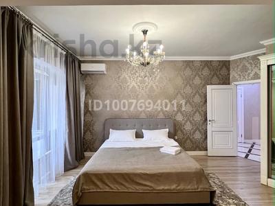 3-бөлмелі пәтер · 120 м² · 10/17 қабат, Жарокова 137/1 — Сатпаева, бағасы: 36 000 ₸ в Алматы, Бостандыкский р-н