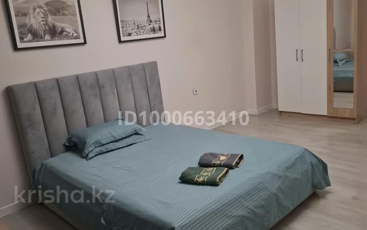 2-комнатная квартира · 95 м² · 10/10 этаж, Назарбаева 36 за 30 000 ₸ в Алматы, Алмалинский р-н — фото 35
