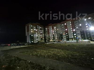 3-бөлмелі пәтер · 81 м² · 8/9 қабат, Аль-фараби 40 — Есенберлина, бағасы: 33 млн ₸ в Усть-Каменогорске, Ульбинский